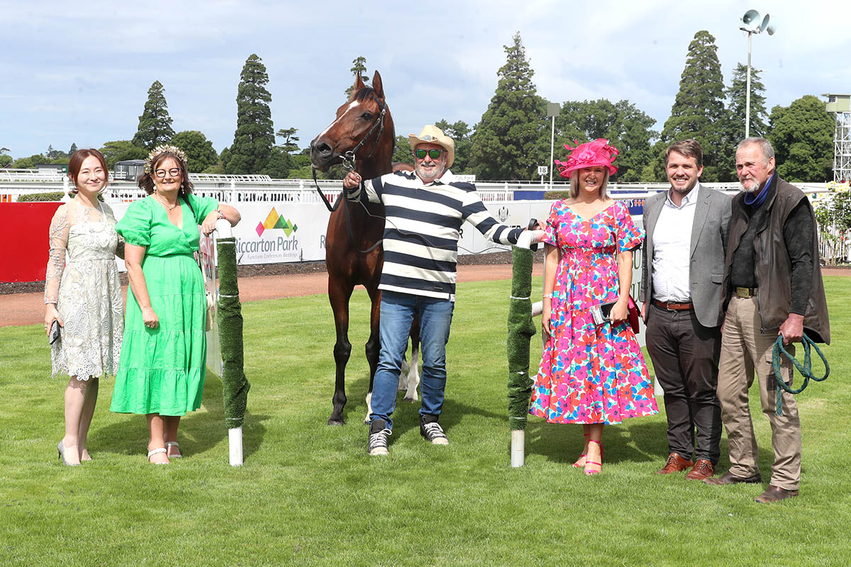 Christmas At The Races - Riccarton Park